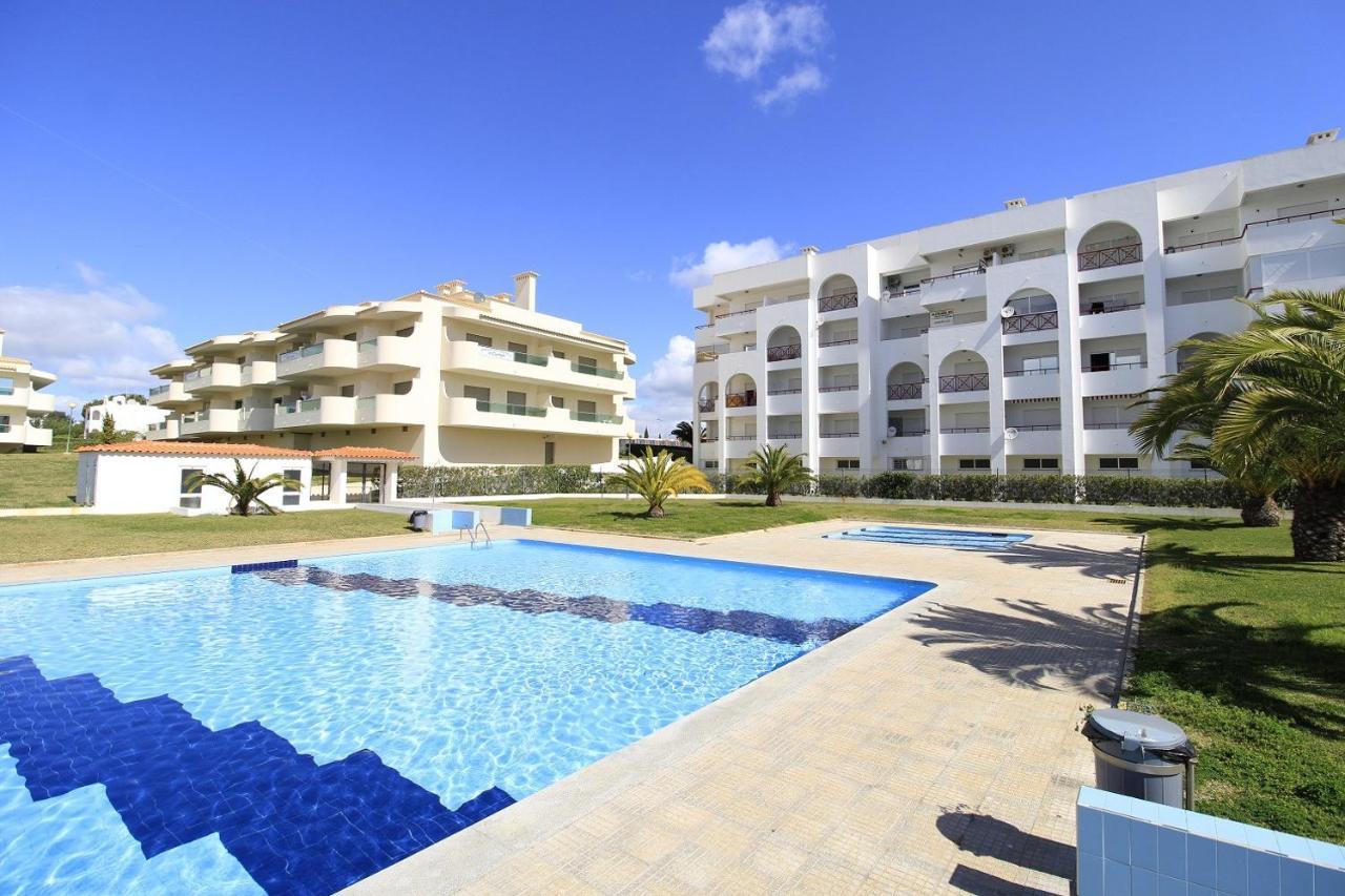 Апартаменты Armacao De Pera Brightness With Pool By Homing Экстерьер фото