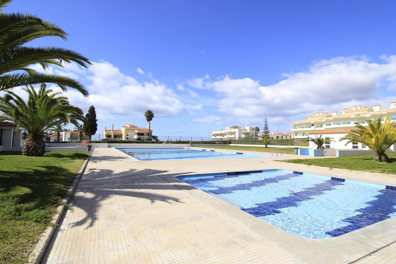 Апартаменты Armacao De Pera Brightness With Pool By Homing Экстерьер фото